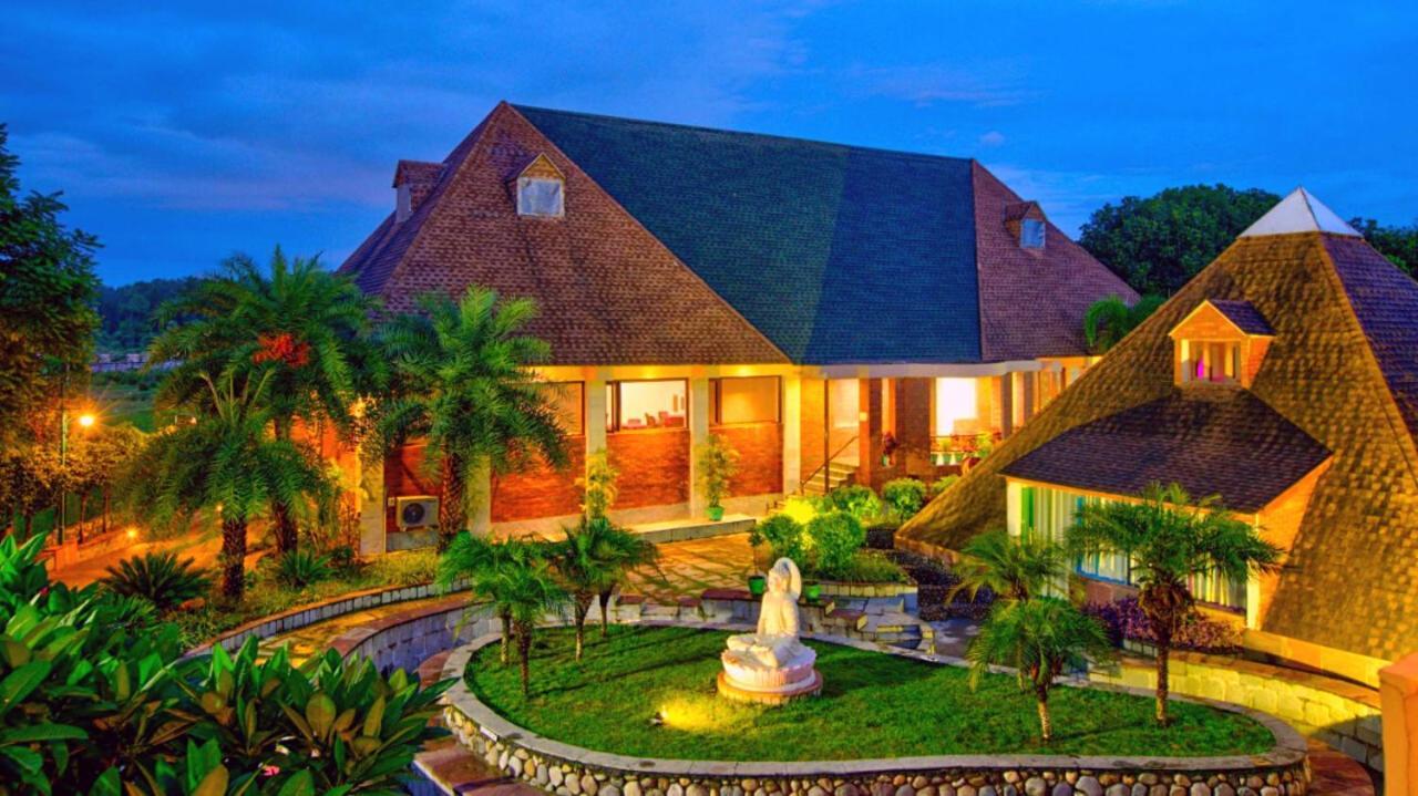 ShriGo Pyramid Home Divine - A Wellness Resort Dehradun Exterior foto