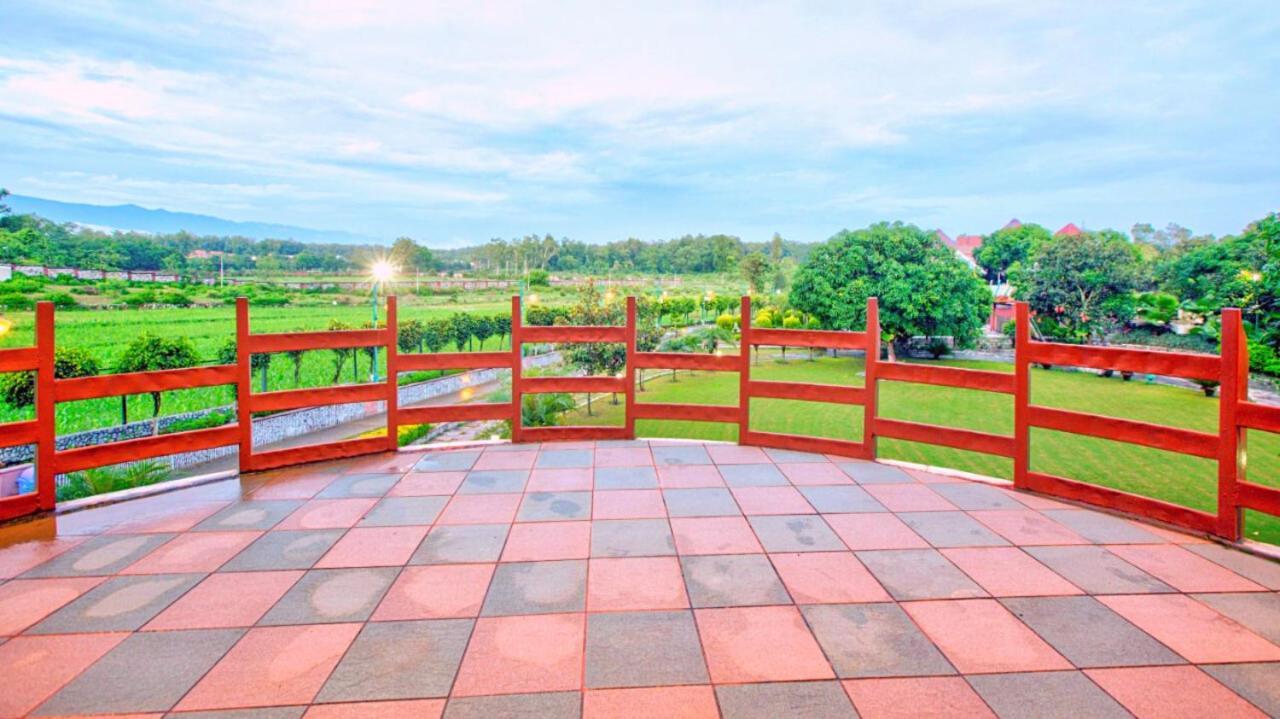 ShriGo Pyramid Home Divine - A Wellness Resort Dehradun Exterior foto